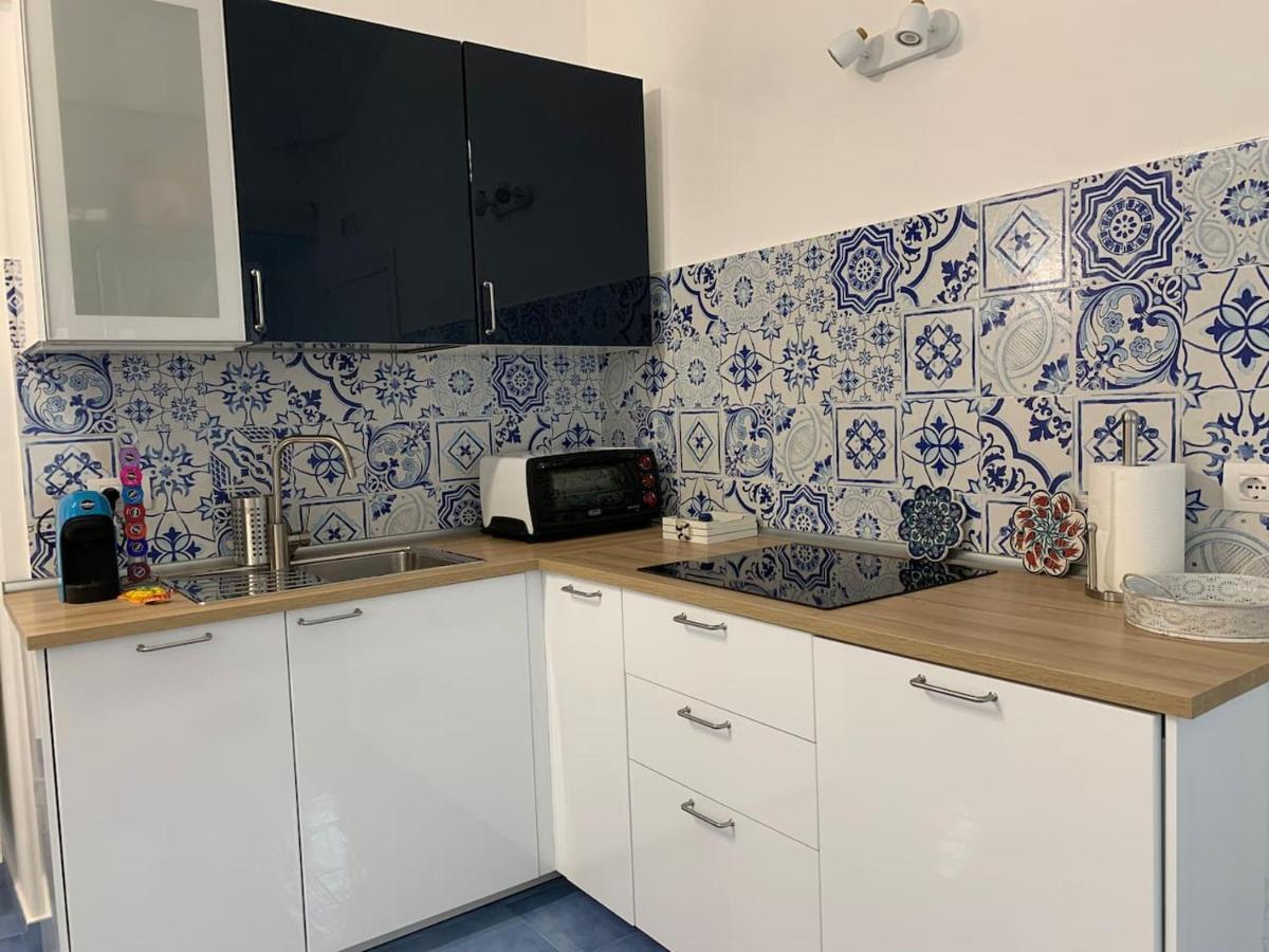 Villa Spring Apartments Meta Luaran gambar